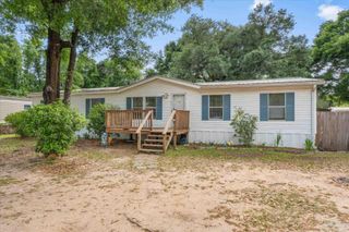 4485 Gainer Ave, Milton, FL 32583