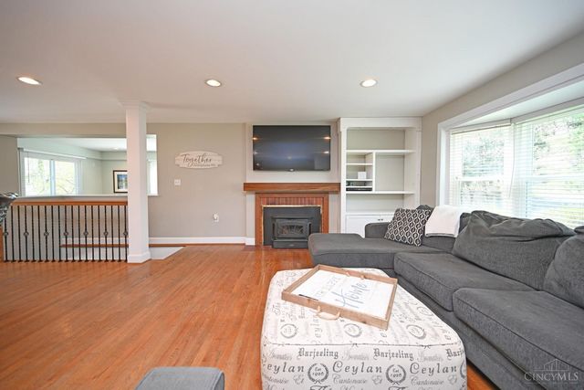 6866 Kenwood Road, Madeira, OH 45243