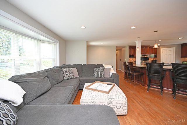 6866 Kenwood Road, Madeira, OH 45243