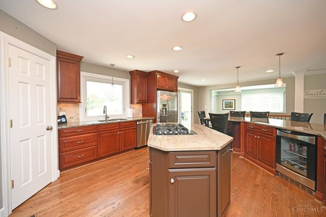 6866 Kenwood Road, Madeira, OH 45243