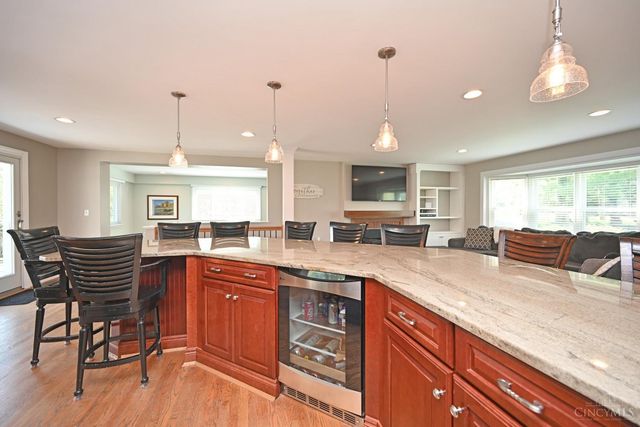 6866 Kenwood Road, Madeira, OH 45243