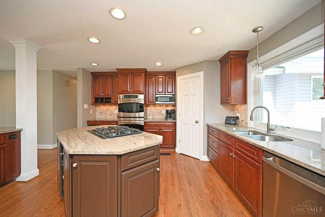6866 Kenwood Road, Madeira, OH 45243