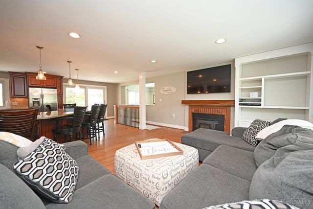 6866 Kenwood Road, Madeira, OH 45243