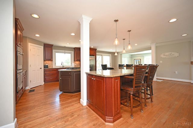 6866 Kenwood Road, Madeira, OH 45243