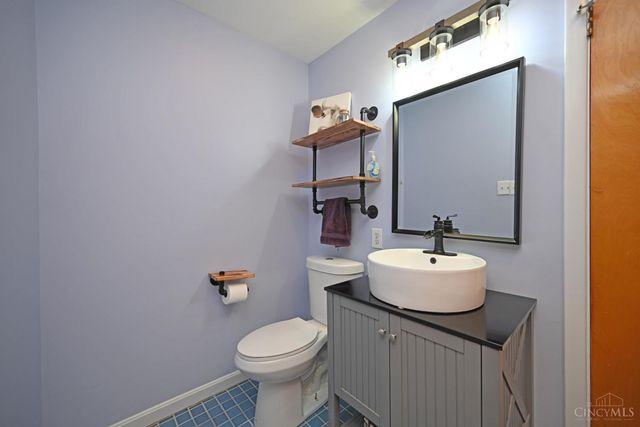 6866 Kenwood Road, Madeira, OH 45243