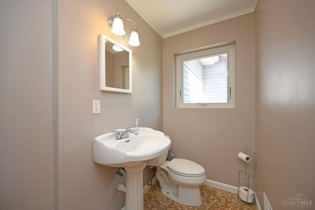 6866 Kenwood Road, Madeira, OH 45243