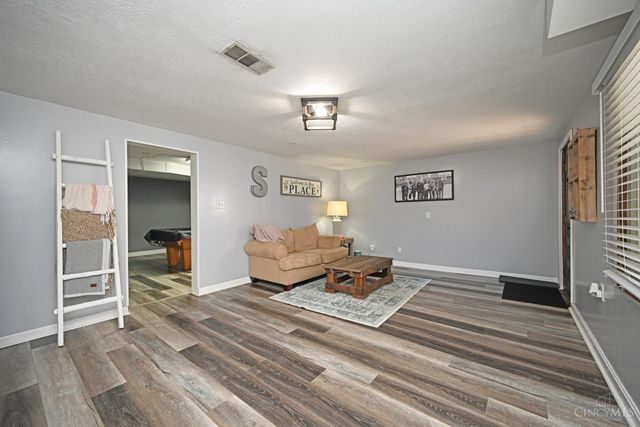 6866 Kenwood Road, Madeira, OH 45243