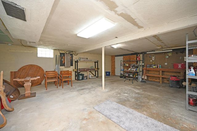 6866 Kenwood Road, Madeira, OH 45243