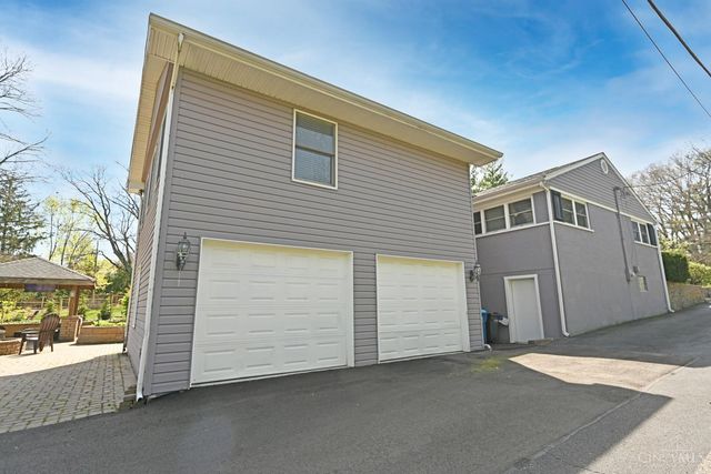 6866 Kenwood Road, Madeira, OH 45243