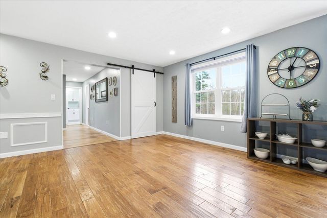 4 Cobblestone Place, Merrimack, NH 03054