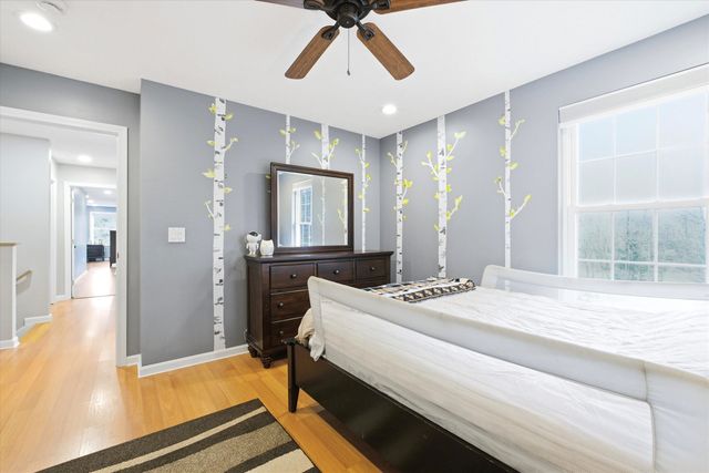 4 Cobblestone Place, Merrimack, NH 03054