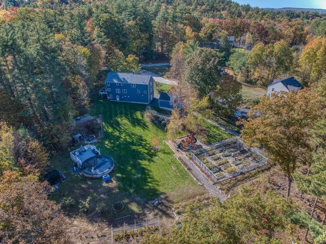 4 Cobblestone Place, Merrimack, NH 03054