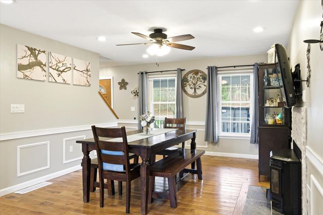 4 Cobblestone Place, Merrimack, NH 03054