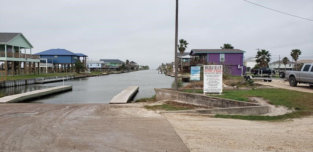 293 Woods Dr, Rockport, TX 78382 — photo 5