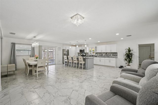 1414 SEFFNER VALRICO ROAD, Seffner, FL 33584