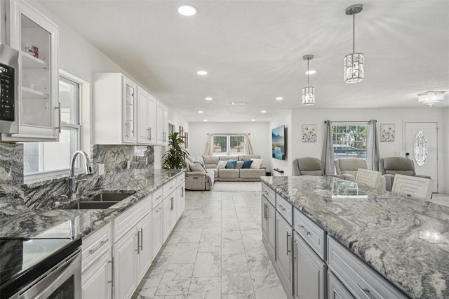 1414 SEFFNER VALRICO ROAD, Seffner, FL 33584
