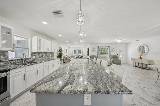 1414 SEFFNER VALRICO ROAD, Seffner, FL 33584