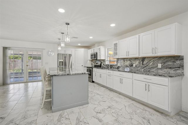 1414 SEFFNER VALRICO ROAD, Seffner, FL 33584