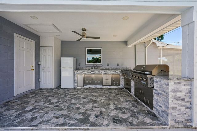 1414 SEFFNER VALRICO ROAD, Seffner, FL 33584