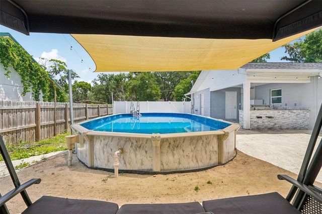 1414 SEFFNER VALRICO ROAD, Seffner, FL 33584