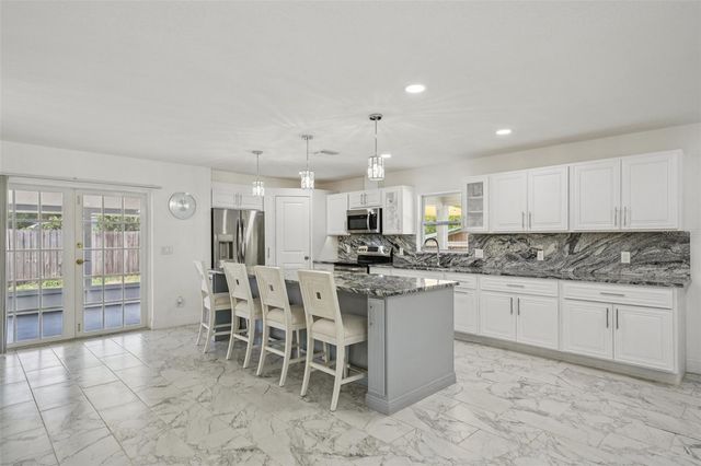 1414 SEFFNER VALRICO ROAD, Seffner, FL 33584