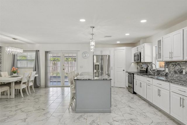 1414 SEFFNER VALRICO ROAD, Seffner, FL 33584