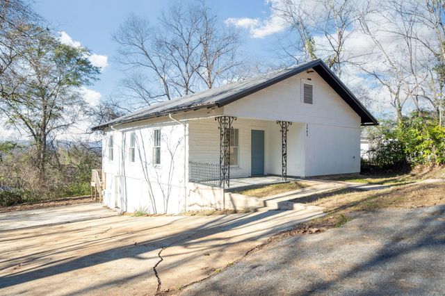 3903 17th Avenue, Chattanooga, TN 37407