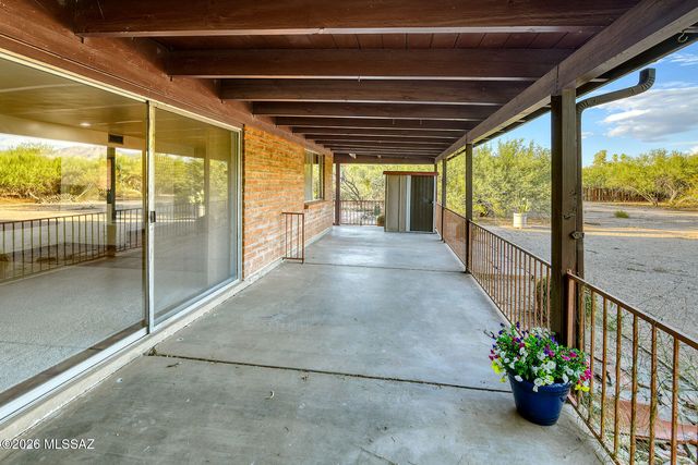 3520 N Melpomene Way, Tucson, AZ 85749
