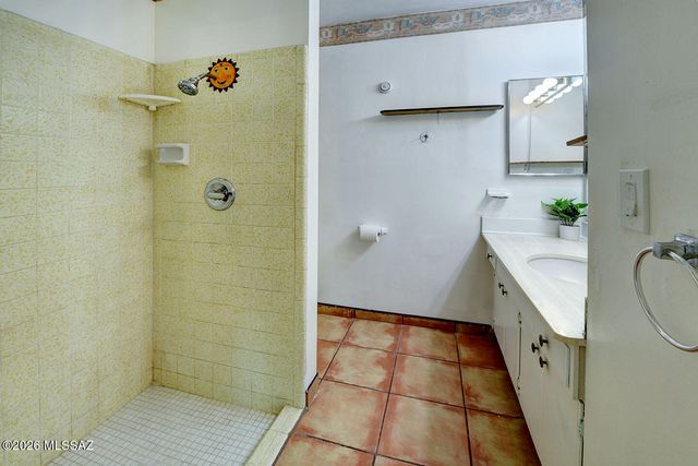 3520 N Melpomene Way, Tucson, AZ 85749