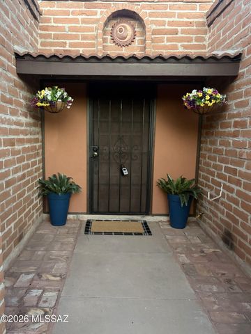 3520 N Melpomene Way, Tucson, AZ 85749