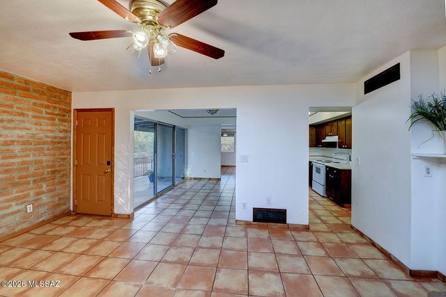 3520 N Melpomene Way, Tucson, AZ 85749
