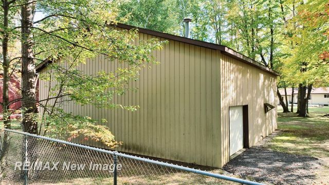 5885 McGrandy Road, Bridgeport Twp, MI 48722