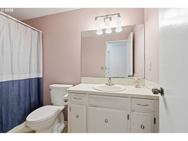 5643 Se SIERRA St, Hillsboro, OR 97123