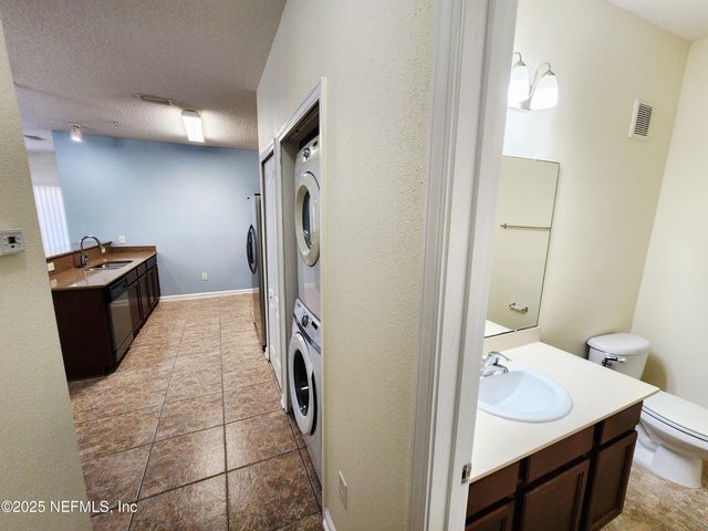 4991 KEY LIME Drive, 205, Jacksonville, FL 32256