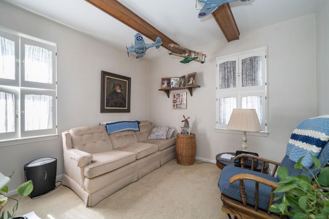21712 Prestwick Avenue, Harper Woods, MI 48225
