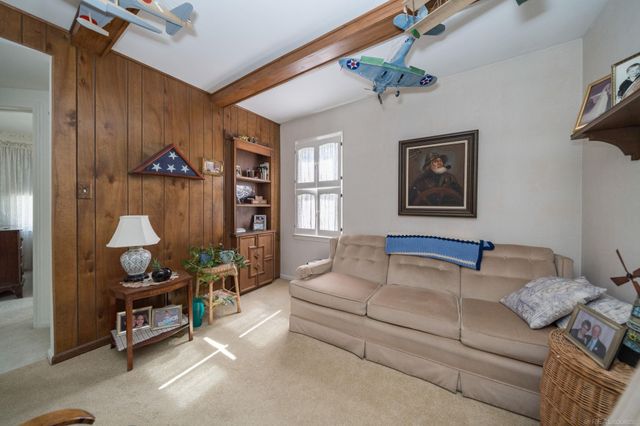 21712 Prestwick Avenue, Harper Woods, MI 48225