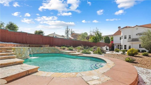 5128 Avenida Hacienda, Tarzana, CA 91356