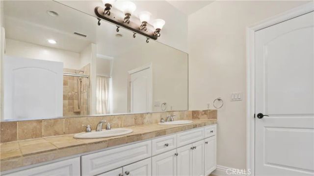 5128 Avenida Hacienda, Tarzana, CA 91356