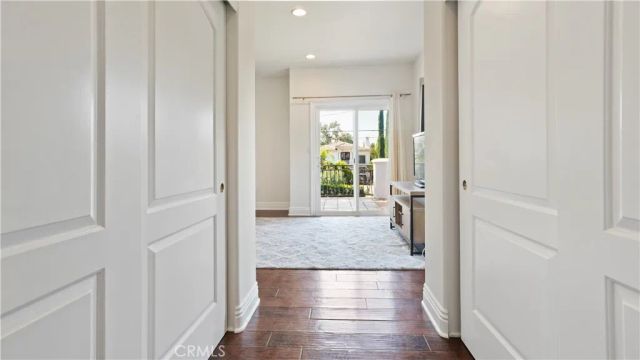 5128 Avenida Hacienda, Tarzana, CA 91356