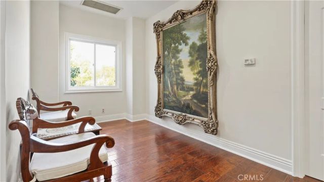 5128 Avenida Hacienda, Tarzana, CA 91356