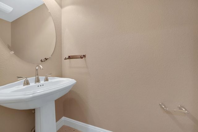 66 Argonaut Dr, Copperopolis, CA 95228