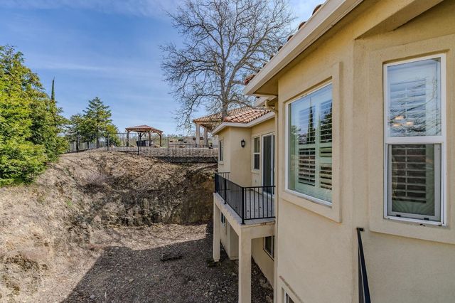 66 Argonaut Dr, Copperopolis, CA 95228