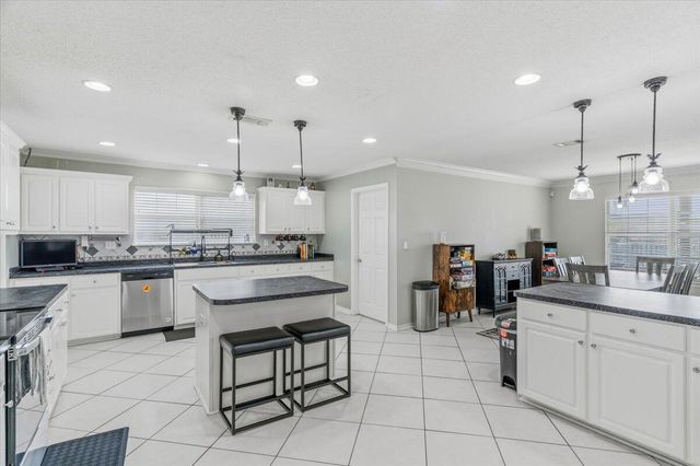 2145 Hagood Loop, Crestview, FL 32536