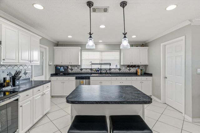 2145 Hagood Loop, Crestview, FL 32536