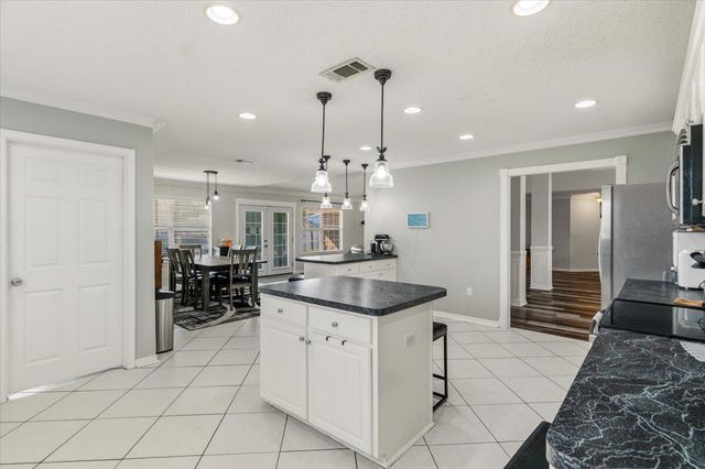 2145 Hagood Loop, Crestview, FL 32536