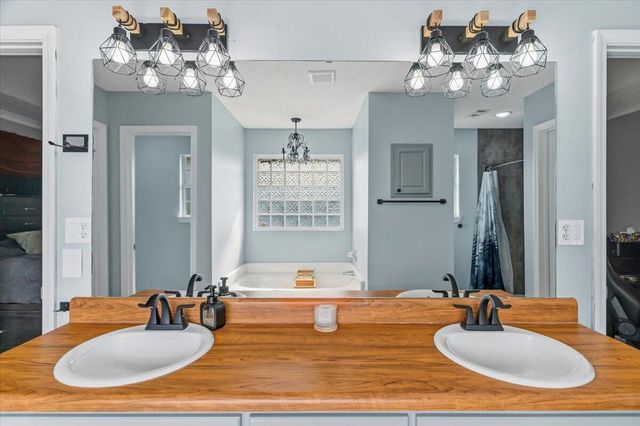 2145 Hagood Loop, Crestview, FL 32536