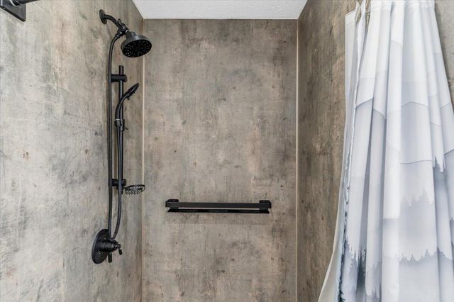 2145 Hagood Loop, Crestview, FL 32536