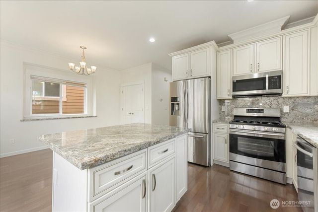 12722 35th AVE House D NE, Seattle, WA 98125