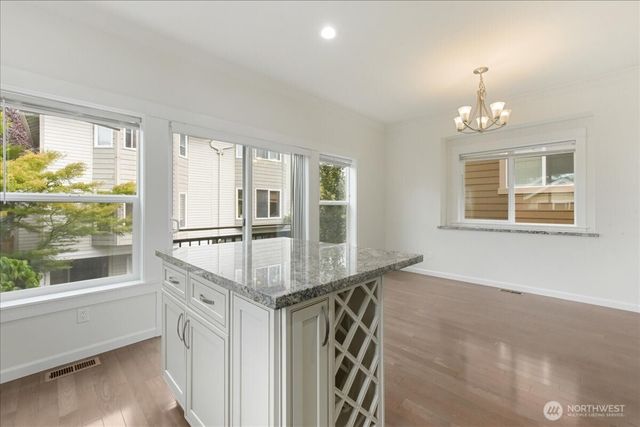 12722 35th AVE House D NE, Seattle, WA 98125