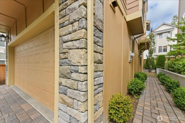 12722 35th AVE House D NE, Seattle, WA 98125